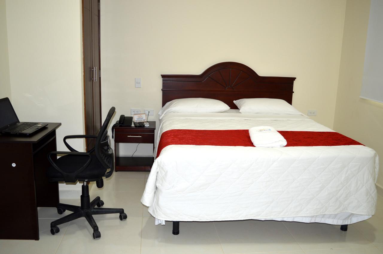 Sol Caribe Hotel Soledad Екстериор снимка
